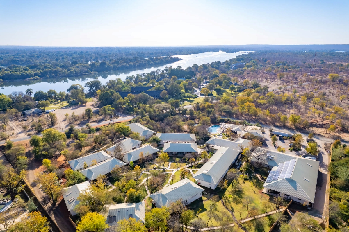 Insika is surrounded by the astounding natural beauty of the area